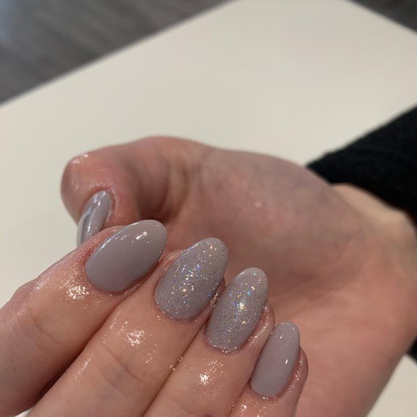 Womens Fingernail Art Grey Nail