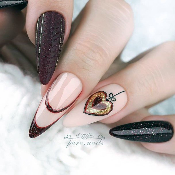 Womens Fingernail Art Holiday Nail