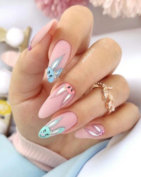 Womens Fingernail Art Pastel Nail