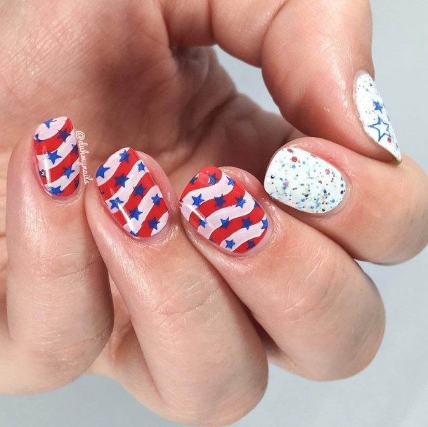 Womens Fingernail Art Red And Blue Nail