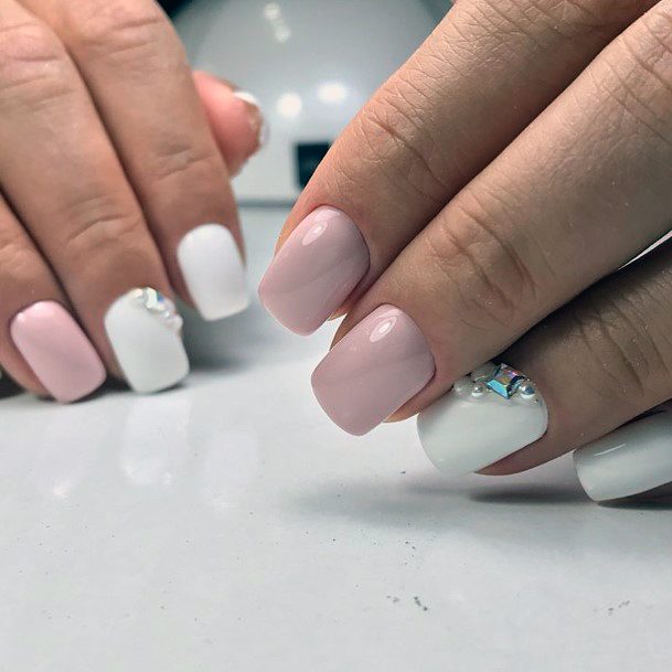 Womens Fingernail Art White Prom Nail