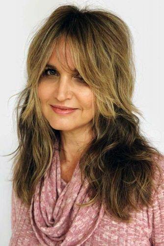 Womens Flattering Hairstyles For Over 50 With Round Face