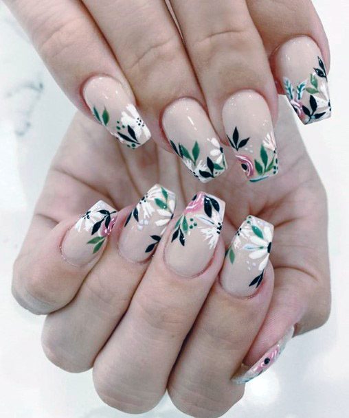 Womens Floral Art On Nails Amazing Designs