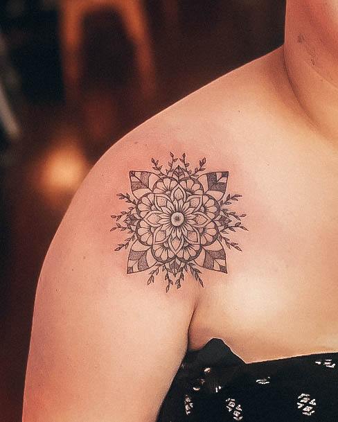 Womens Flower Shoulder Super Tattoo Designs