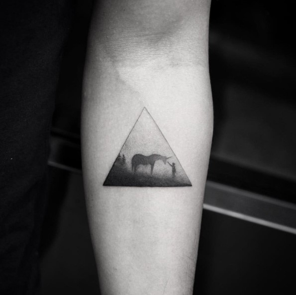 Womens Forearms Cool Tattoo Triangular Frame