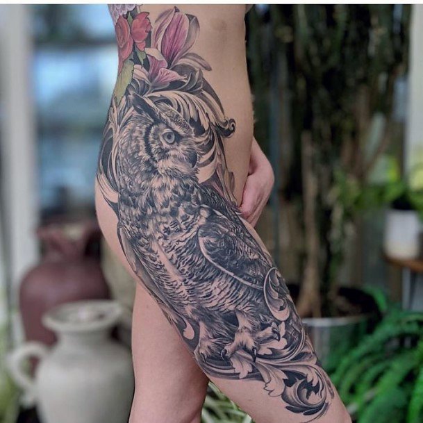 Womens Furry Cat Tattoo Legs