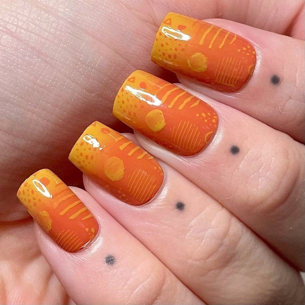 Womens Geometric Nail Design Ideas