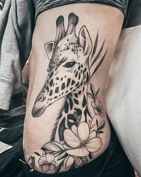 Womens Giraffe Tattoos