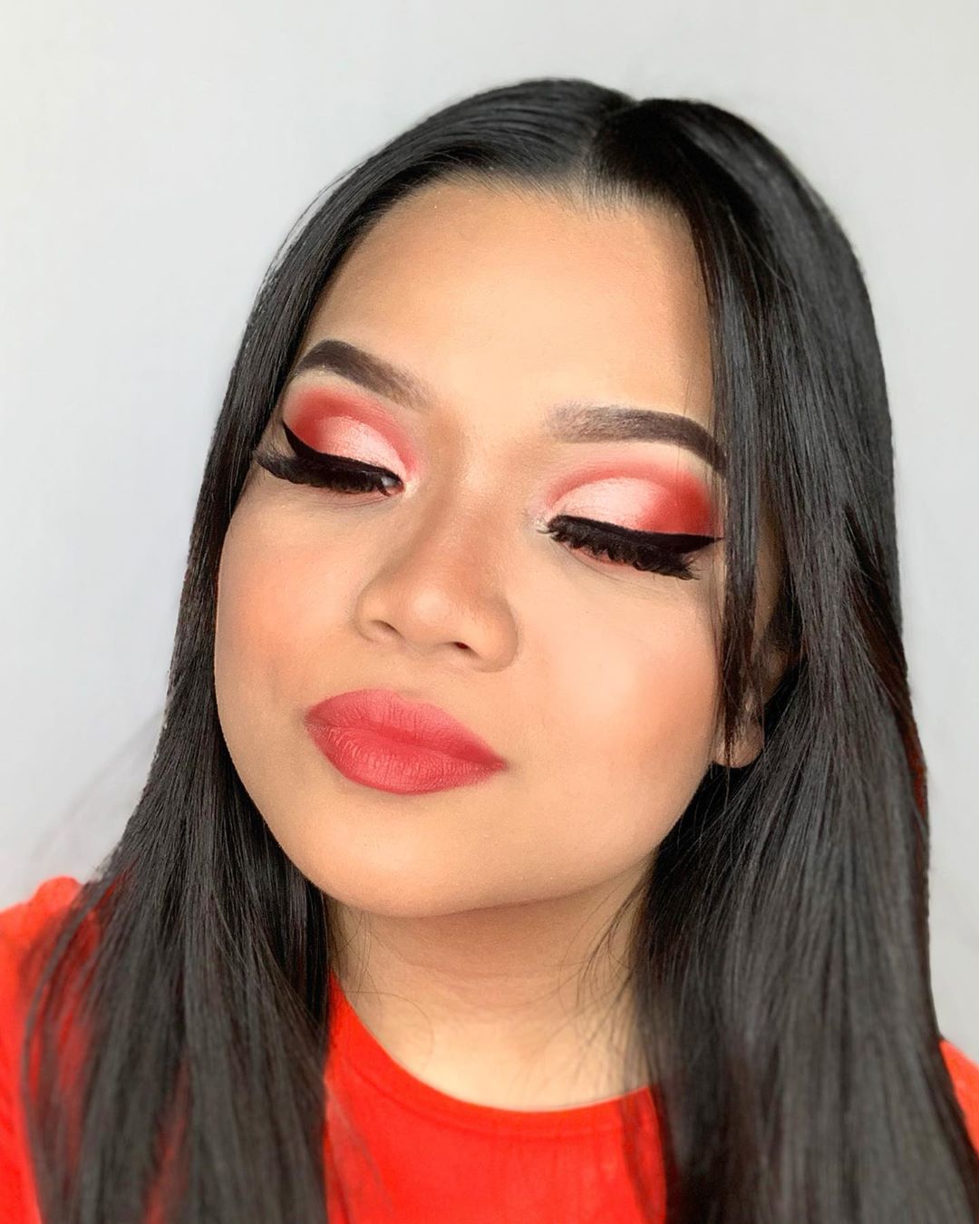 Womens Glam Red Makeup Looks