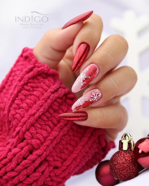 Womens Glamorous Nails