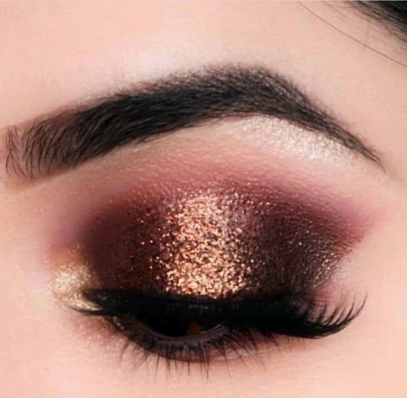 Womens Glittering Brown Eyeshadow