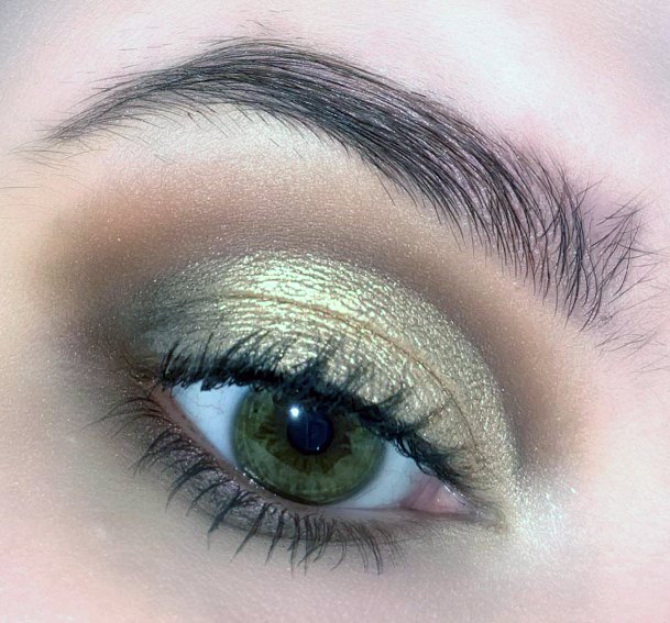 Womens Golden Brown Eyeshadow