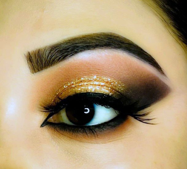 Womens Golden Sparkles Copper Eyeshadow Women