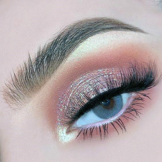 Womens Golden Spread Cute Eyeshadow