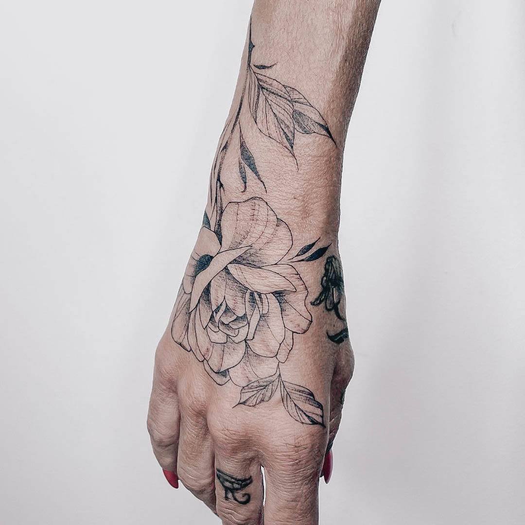 Womens Hand Tattoos (22)