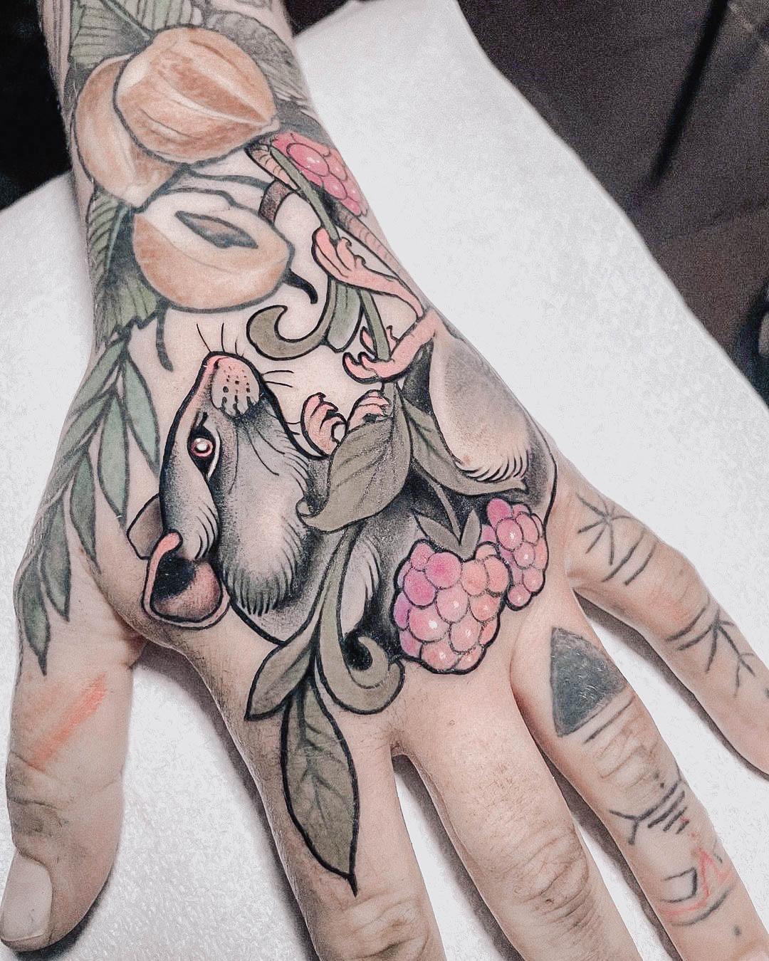 Womens Hand Tattoos (41)