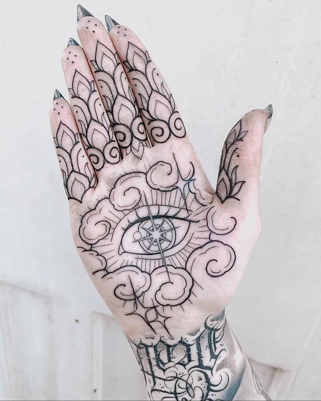 Womens Hand Tattoos (48)