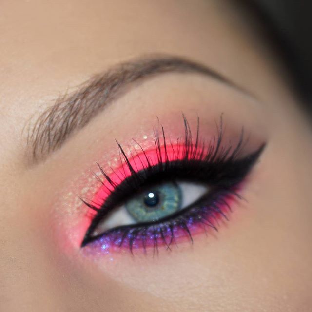 Womens Highlighted Pink Eye Makeup Looks