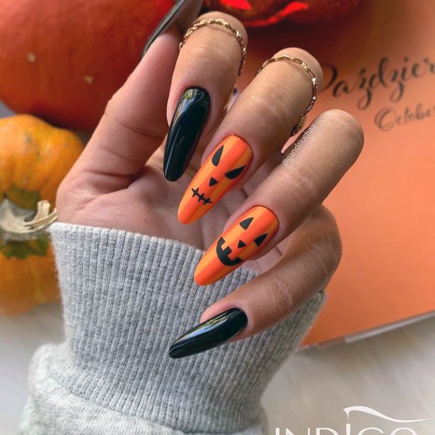 Womens Holiday Nail Ideas