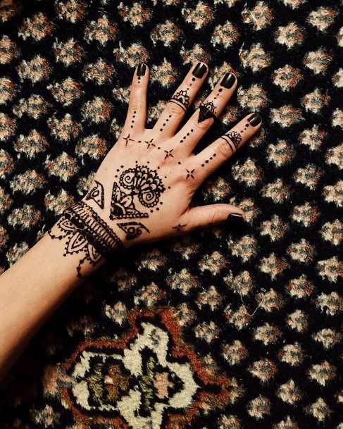 Womens Jet Black Henna Tattoo