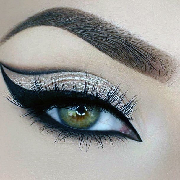 Womens Kohl Eyed Brown Eyeshadow