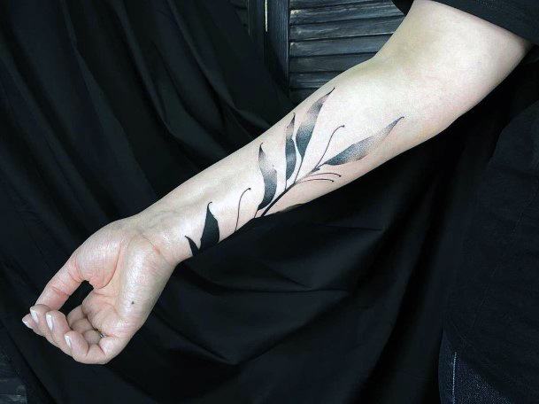 Womens Leaf Tattoo Design Ideas
