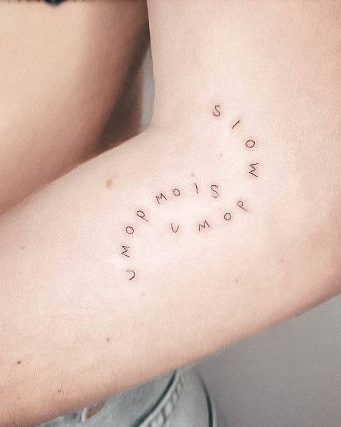 Womens Lettering Good Looking Tattoos