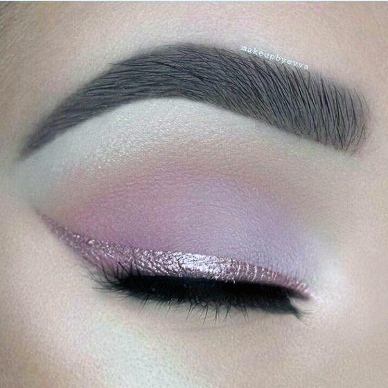 Womens Light Blush Eyeshadow