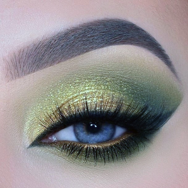 Womens Light Green Good Eyeshadow