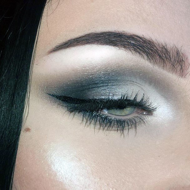 Womens Lovely Grey Eyeshadow