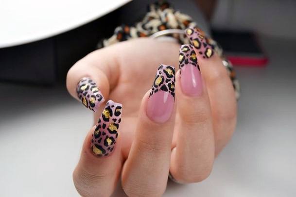 Womens Lovely Leopard Nails Pink