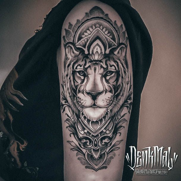 Womens Lovely Tiger Tattoo Ideas