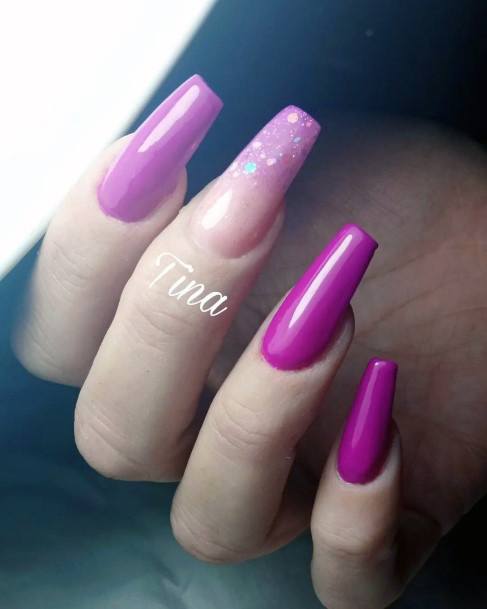 Womens Magenta Nails