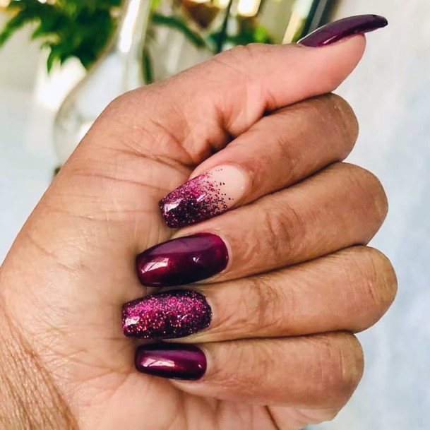 Womens Maroon Glitter Good Looking Nails