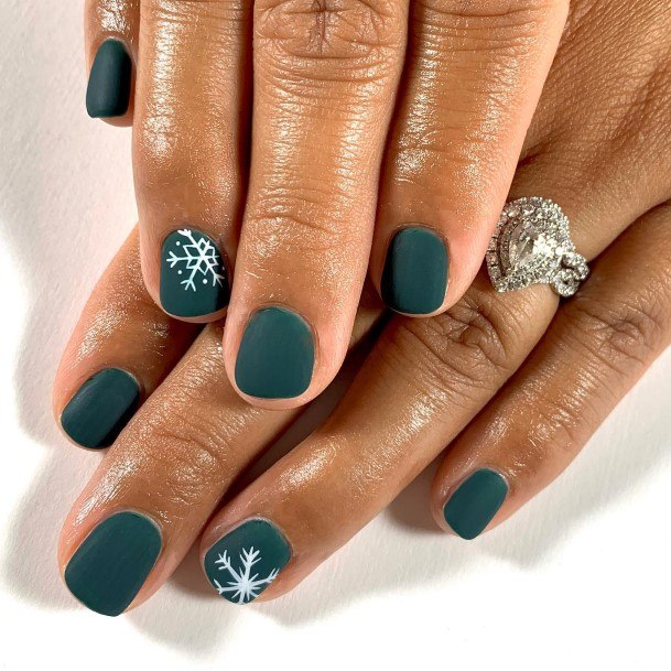 Womens Matte Green Nails