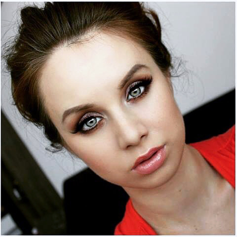 Womens Mesmerizing Dark Brown Eyeshadow