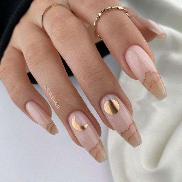 Womens Metallic Gold Nail Ideas