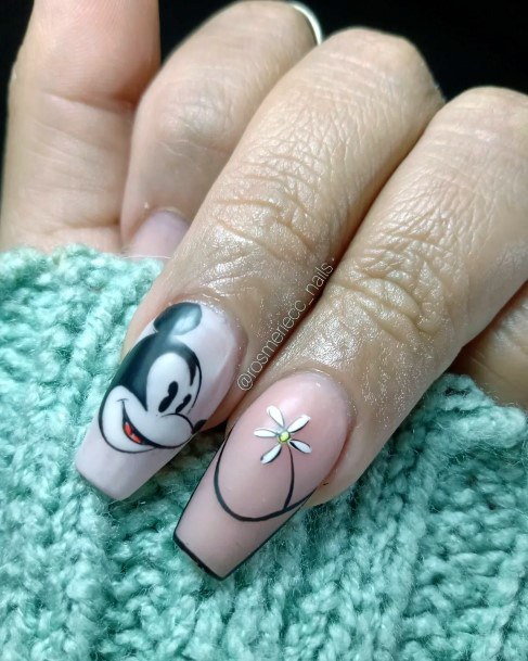 Womens Mickey Mouse Nail Ideas