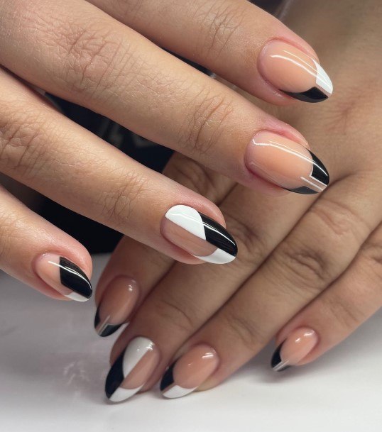 Womens Monochrome Nails