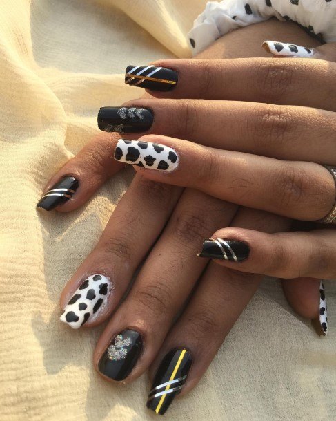 Womens Nail Ideas Black And White