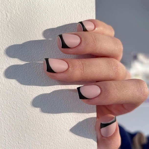 Womens Neat Good Looking Nails