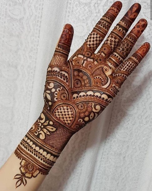 Womens Orangish Rich Henna Tattoo On Hands