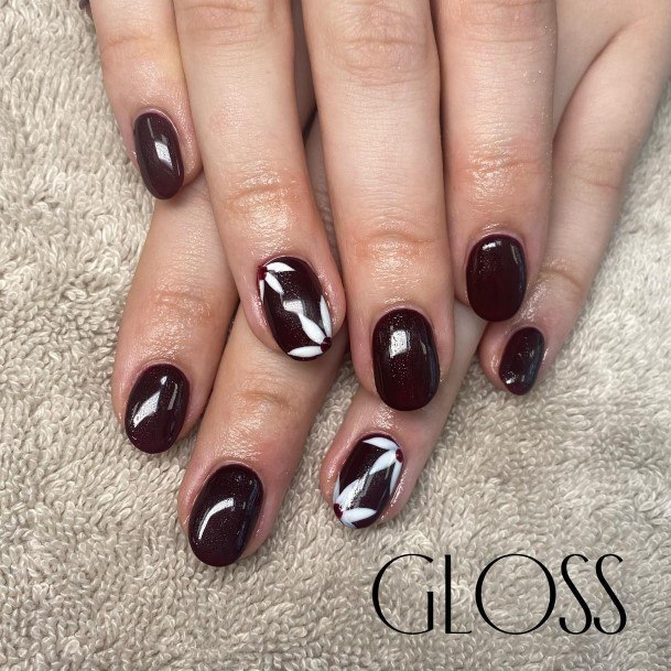 Womens Plum Good Looking Nails