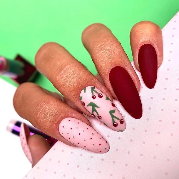 Womens Red And Green Nail Ideas