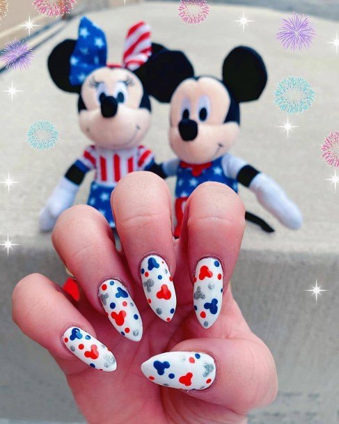 Womens Red White And Blue Nail Ideas