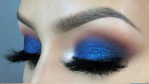 Womens Royal Blue Eyeshadow