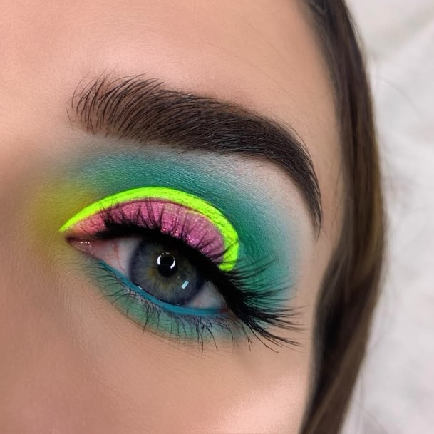 Womens Sea Green Neon Eye Makeup Looks