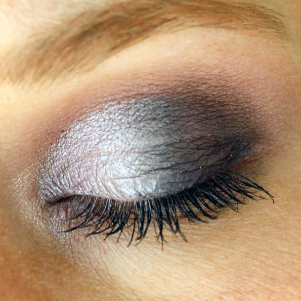 Womens Sheen Grey Eyeshadow