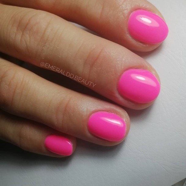 Womens Short Pink Nail Ideas