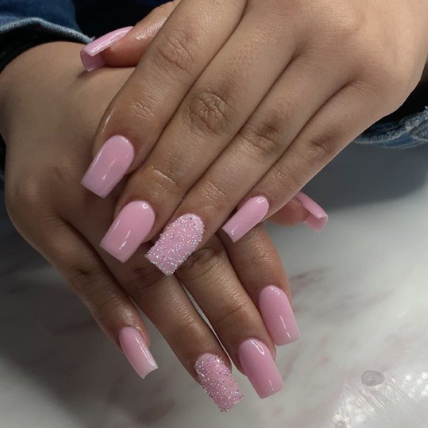 Womens Short Pink Nails